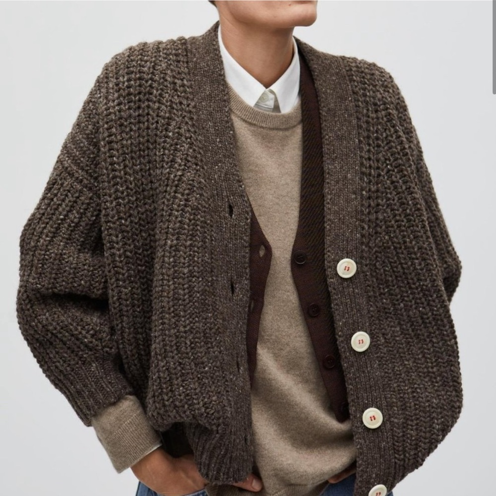 Babaa Wool No19 Button Up Cardigan in Oak